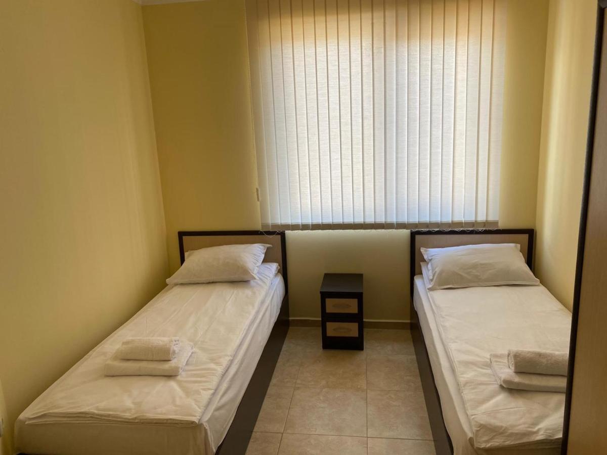 3 Room Family Apartment With Pool View Несебр Экстерьер фото